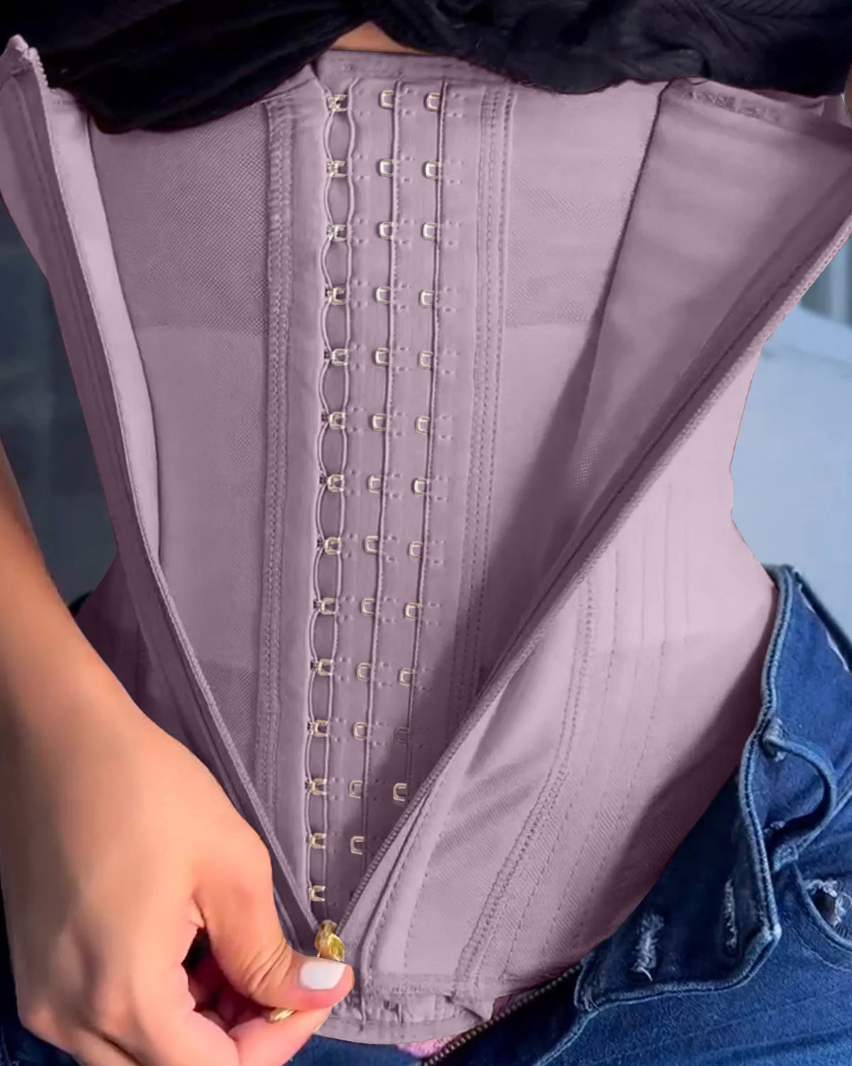 Camiseta sin mangas con cremallera y pecho